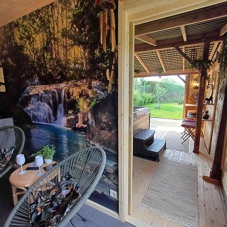 Entre Monts Et Collines B&B Et Spa En Option Dış mekan fotoğraf