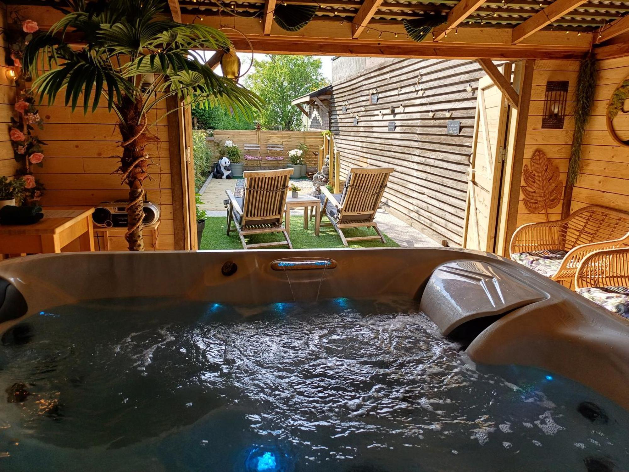 Entre Monts Et Collines B&B Et Spa En Option Dış mekan fotoğraf