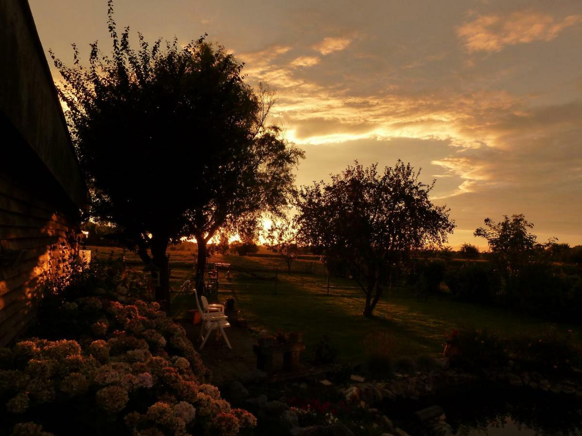 Entre Monts Et Collines B&B Et Spa En Option Dış mekan fotoğraf